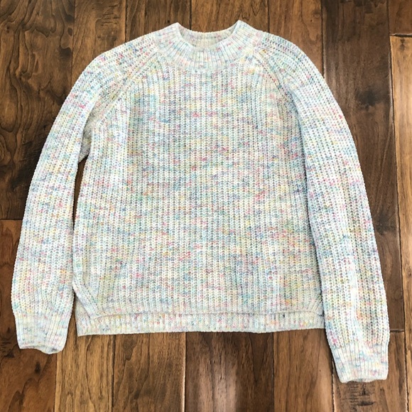 Girls Soft Multicolor Sweater Size 13-14 - Picture 1 of 6